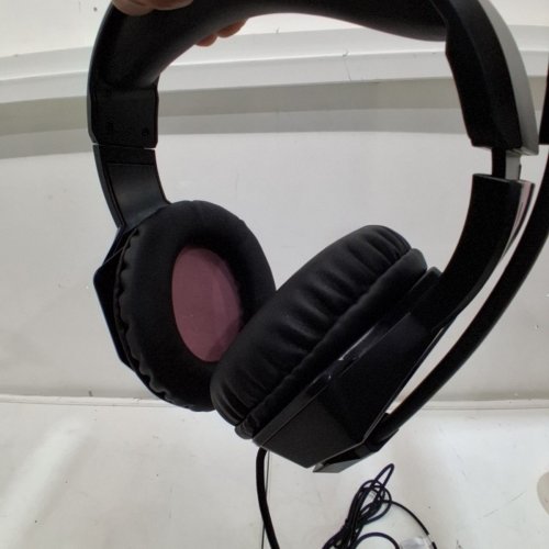 MPOW EG10 GAMING HEADSET FOR PS5,PS4, PC, XBOX ONE, ULTRA LIGHT OVER EAR HEADPHONES WITH NOISE CANCELLING MIC, STEREO BASS SURROUND PC HEADSET, LED LIGHT, SOFT MEMORY EARMUFFS FOR LAPTOP MAC SWITCH PINK (MODEL:MPBH414AP) image 5
