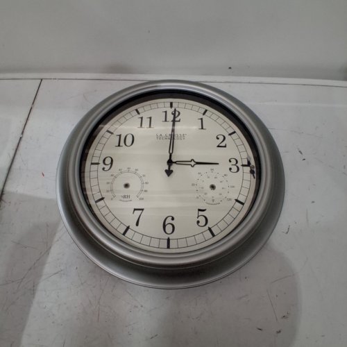 LA CROSSE TECHNOLOGY 18" ATOMIC WALL CLOCK - GREY - (MODEL:WT-3181PL-Q) image 3