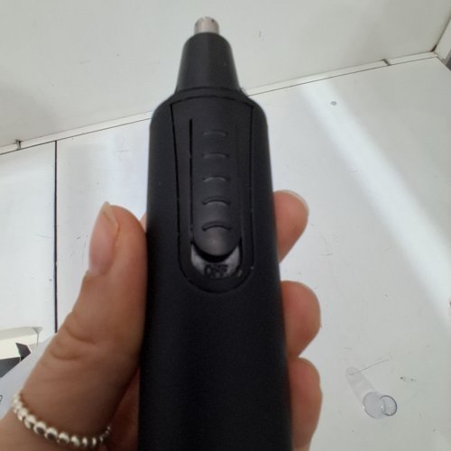 RECHARGEABLE EAR & NOSE HAIR TRIMMER - BLACK image 2