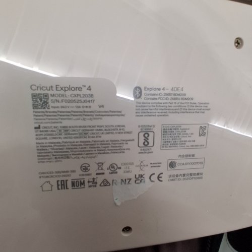 CRICUT EXPLORE 4 SMART CUTTING MACHINE AND ENGAGEMENT BUNDLE -SEASHELL - (MODEL: 8002708) image 5