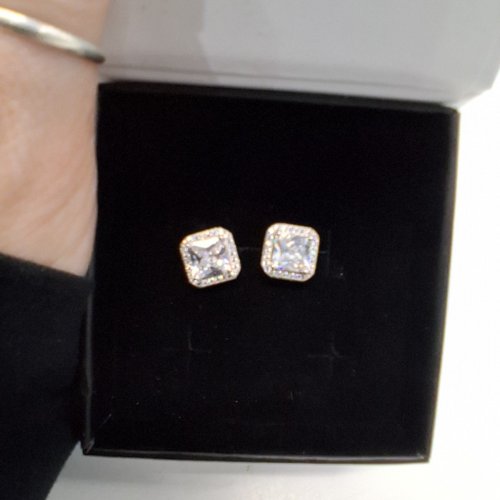 WOMENS CATE & CHLOE SQUARE HALO STUD NORAH EARRINGS- SILVER TONE (STYLE: CCGM20086ER-SV) image 3