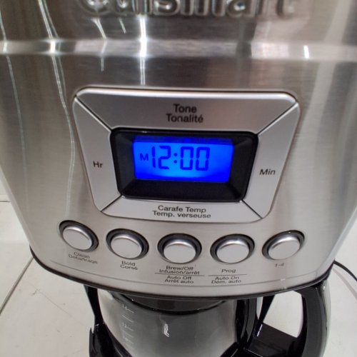 CUISINART PERFECTEMP PROGRAMMABLE SELF-CLEAN COFFEEMAKER - 14-CUP - BLACK/STAINLESS STEEL (MODEL: DCC-3200NASC) image 2