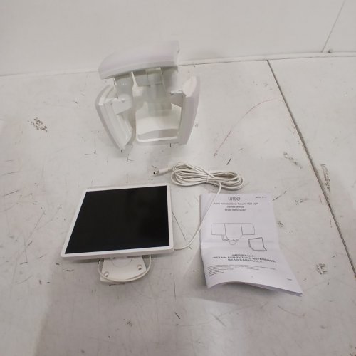 LUTEC MOTION ACTIVATED SOLAR SECURITY LED FLOOD LIGHT - 5000K - 3000LM - WHITE (MODEL: 1937995) image 3