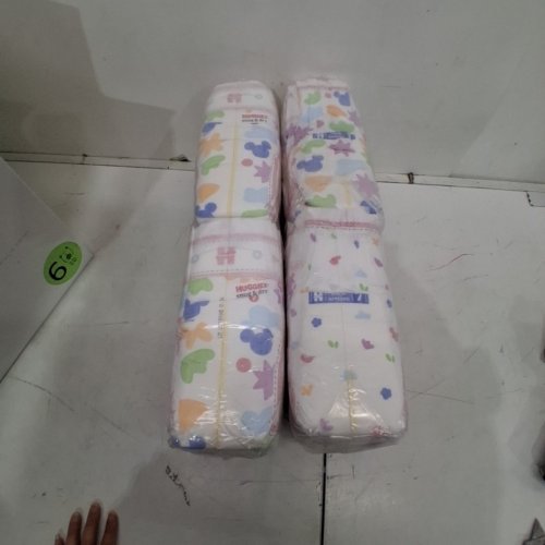 88PK HUGGIES SNUG & DRY BABY DIAPERS - SIZE 7 image 2