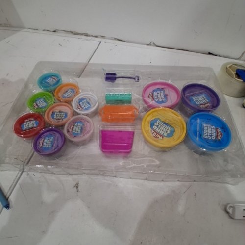 12PC PLAY-DOH VARIETY PLAY DOUGH SET (ITEM: 1929784) image 2