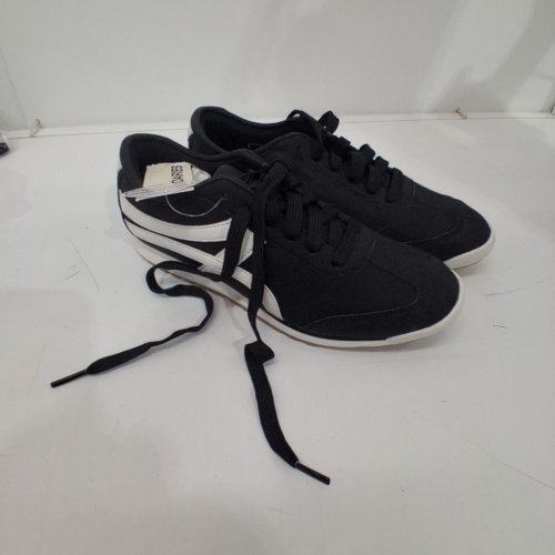 WOMEN'S NO BOUNDARIES LACE-UP CASUAL SNEAKER SHOES - 7 - BLACK/WHITE (STYLE: 22CARMW26) image 2