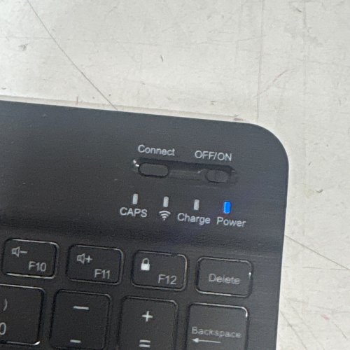 OMOTON ULTRA-SLIM WIRELESS BLUETOOTH KEYBOARD, 7-COLOR BACKLIT RECHARGEABLE image 2