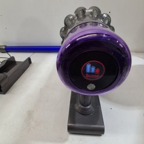 DYSON V11 CORDLESS 2-IN-1 STICK/HAND VACUUM CLEANER (MODEL: V11 SV28) image 3