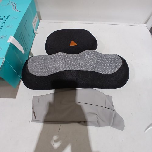 YUNARI 3-IN-1 CORDLESS ERGONOMIC CERVICAL NECK SUPPORT PILLOW WITH GENTLE HEAT AND AIRBAG COMPRESSION - GREY (MODEL: BS307) image 3