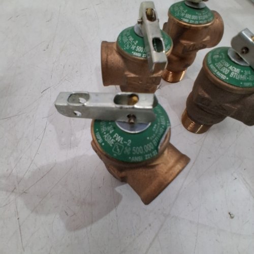 4 SAFETY RELIEF VALVE- 3\4" X 3\4" - 200,000 BTU - BRASS image 2