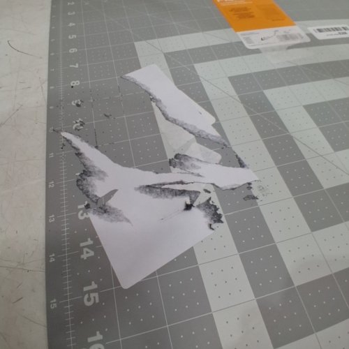 FISKARS TWO SIDED CUTTING MAT - 18'' X 24'' - GREY/WHITE image 4