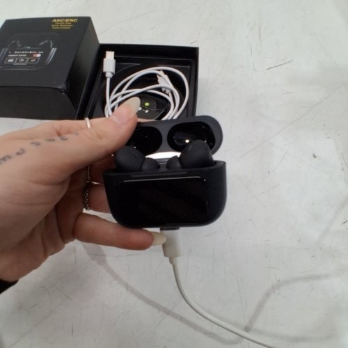 WIRELESS BLUETOOTH EARBUDS WITH MULTIFUNCIONAL TOUCH SCREEN - BLACK image 2