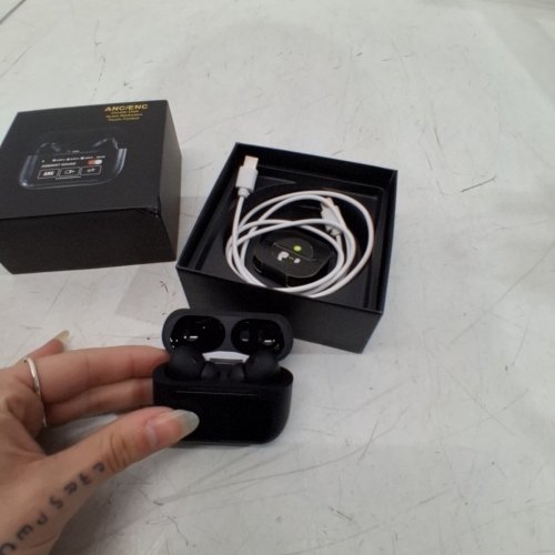 WIRELESS BLUETOOTH EARBUDS WITH MULTIFUNCIONAL TOUCH SCREEN - BLACK image 4