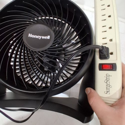HONEYWELL TURBO FORCE POWER+ FAN WITH 90° PIVOT - 10" - BLACK (MODEL: HT900C) image 2