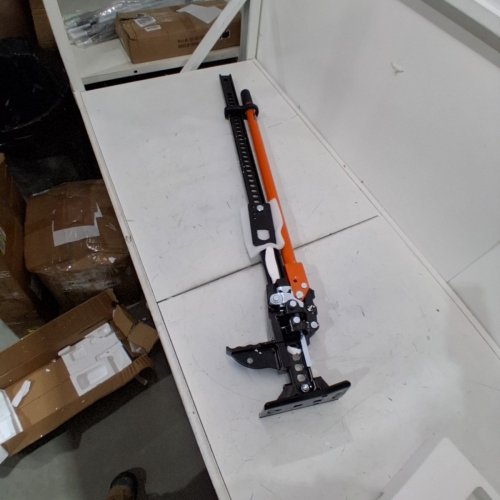 HEAVY DUTY RATCHETING OFF ROAD UTILITY HIGH LIFT FARM JACK - 48" - 700LBS - BLACK/ORANGE (MODEL: AH081048) image 2