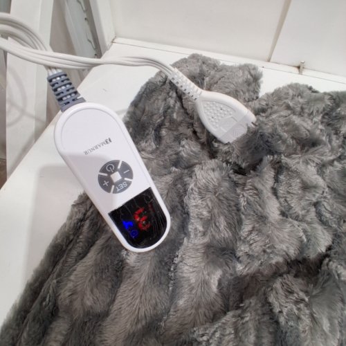 MARNUR ELECTRIC THROW BLANKET - 60" X 70" - GRAY (MODEL: LY09A-6070) image 2