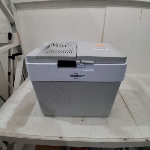KOOLATRON PORTABLE INSULATED COOLER WITH SPLIT OPENING - 33QT, 12V - GREY/WHITE (MODEL: P65) image 2