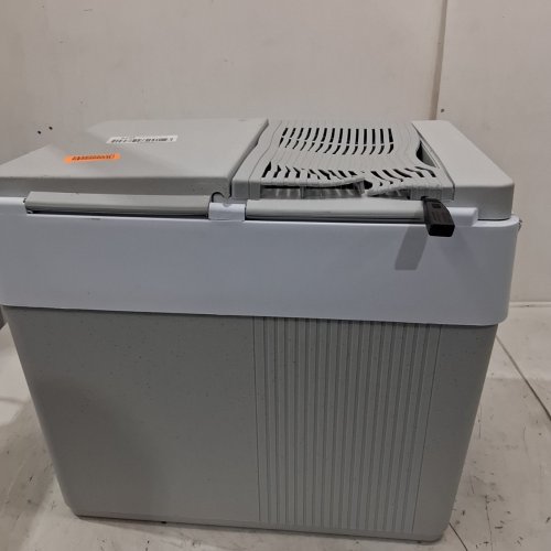KOOLATRON PORTABLE INSULATED COOLER WITH SPLIT OPENING - 33QT, 12V - GREY/WHITE (MODEL: P65) image 9