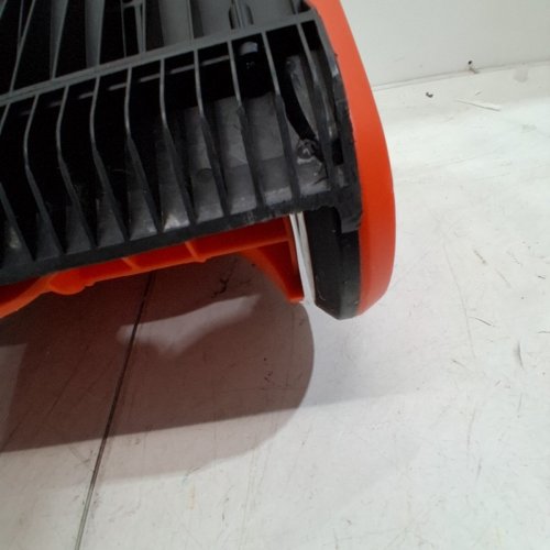 VOLTASK CORDLESS ELECTRIC SNOW SHOVEL WITH 1 BATTERY & CHARGER - 13" - 24V - BLACK/ORANGE (MODEL: CSS007-130OR-CAVK) image 4
