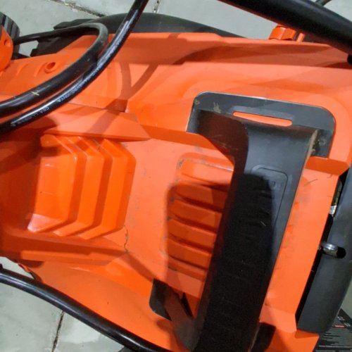 BLACK + DECKER ELECTRIC CORDED LAWN MOWER WITH COMFORT GRIP HANDLE - 12AMP, 17" (MODEL: BEMW482BH) image 5