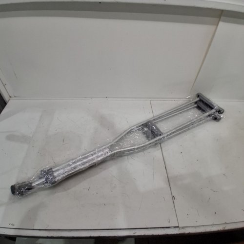 MEDLINE GUARDIAN STANDARD ALUMINUM ADJUSTABLE CRUTCHES - 5.2FT TO 5.10FT - ALUMINUM (MODEL: MDSV80535) image 4