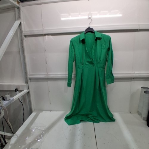 WOMEN'S LONG SLEEVE COLLARED DRESS - LARGE - GREEN image 2