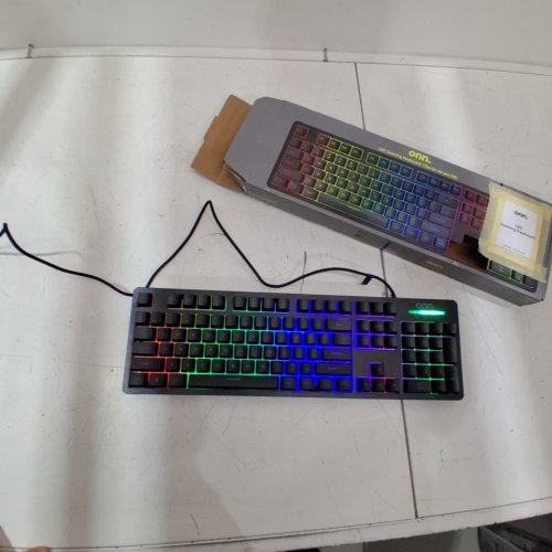 ONN 104 KEY LED GAMING KEYBOARD WITH RAINBOW BACK LIGHTING image 3
