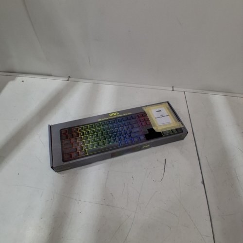 ONN 104 KEY LED GAMING KEYBOARD WITH RAINBOW BACK LIGHTING image 5
