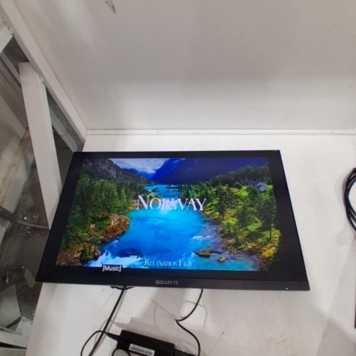 GIGABYTE 27" 165HZ 1440P GAMING MONITOR - 2560 X 1440 SS IPS , 1MS RESPONSE TIME, HDR READY, FREESYNC PREMIUM (MODEL: M27Q P) image 3