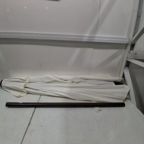 YAHEETECH PATIO UMBRELLA - 7.5FT - TAN (MODEL: 611247) image 3