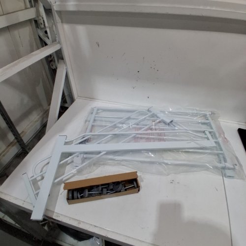 REGALO EASY STEP SAFETY GATE - 29"- 38.5" - WHITE (MODEL: 1160-DS) image 2