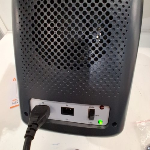 ASTROAI PORTABLE THERMOELECTRIC COOLER/WARMER MINI FRIDGE - 6L (HOLDS 8 CANS) - BLACK (MODEL: LY2206A) image 2