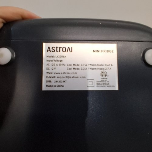 ASTROAI PORTABLE THERMOELECTRIC COOLER/WARMER MINI FRIDGE - 6L (HOLDS 8 CANS) - BLACK (MODEL: LY2206A) image 5