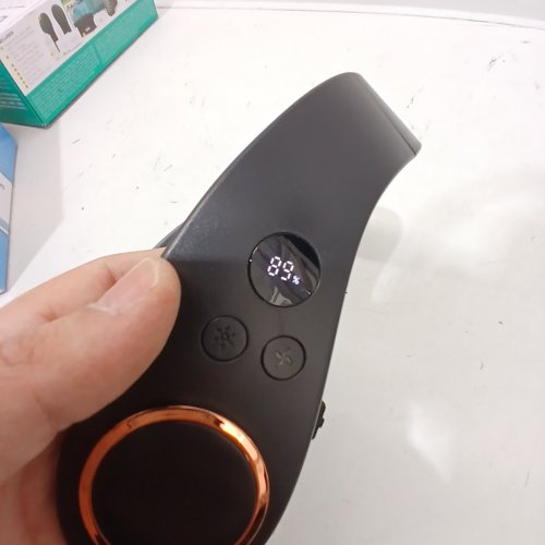ADJUSTABLE PORTABLE COOLING NECK FAN - BLACK image 2