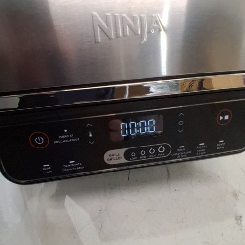NINJA FOODI 6-IN-1 INDOOR GRILL & AIR FRYER WITH CYCLONIC GRILLING - 500°F - 43.6" X 36" X 28" - BLACK/SILVER (MODEL: EG201C ) image 2