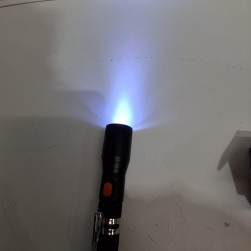 BIIB EXTENDABLE LED MAGNETIC FLASHLIGHT - 7.5" TO 24" - BLACK image 2