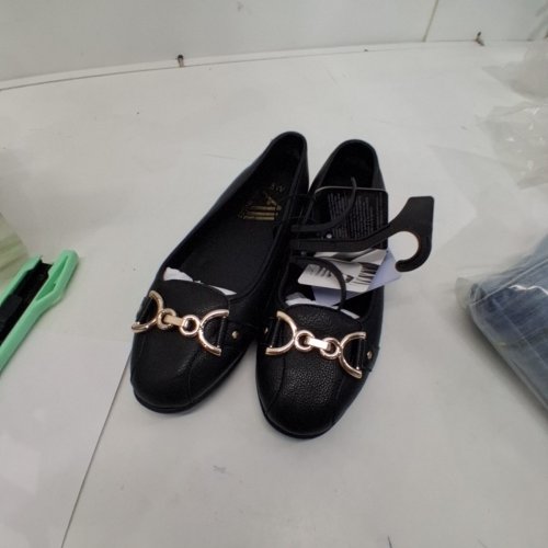WOMAN'S AEROSOLES BORGIO LOAFER - 6W - BLACK image 2