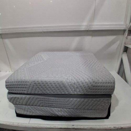 TRIFOLD FOLDING MATTRESS - 75" X 25" X 4" - TWIN - GREY image 2