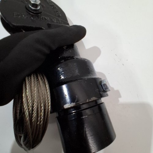 UNIVERSAL VALVE CO HOSE RETRIEVER, HIGH HOSE - BLACK (MODEL: 870) image 4