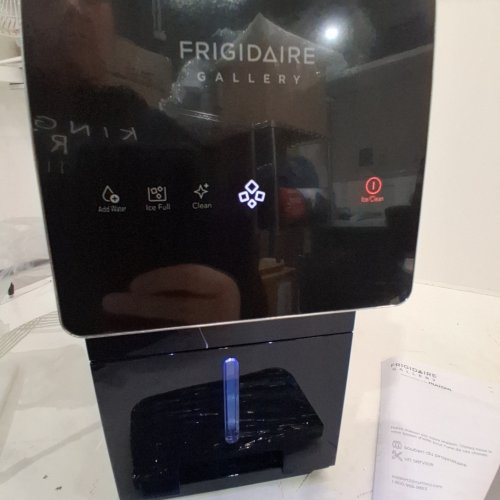 FRIGIDAIRE COUNTERTOP NUGGET ICE MAKER - 2.65L CAP - BLACK (MODEL: EFIC232-BLACK) image 2