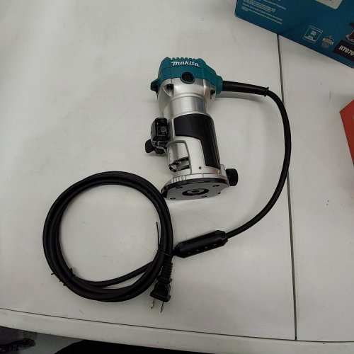 MAKITA COMPACT CORDED FIXED-BASE ROUTER TOOL WITH VARIABLE SPEED, QUICK-RELEASE CAM LOCK SYSTEM & SOFT START FEATURE - WITH INTERLOCKING CASE - 1 1/4" HP - 10,000-30,000 RPM - 120V - 6.5A - TEAL/BLACK (MODEL: RT0701C) image 2