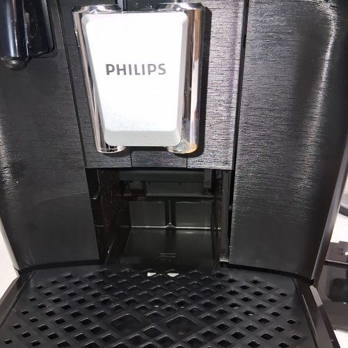 PHILIPS 2300 SERIES LATTEGO FULLY AUTOMATIC COFFEE & ESPRESSO MAKER WITH BUILT-IN MILK FROTHER & GRINDER - BLACK (MODEL: EP2330) image 5