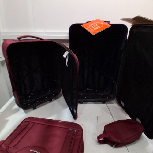 4PC JETSTREAM ATLANTIC SOFTSIDE LUGGAGE SET WITH TOTE AND TOILETRY BAG - BURGUNDY image 4
