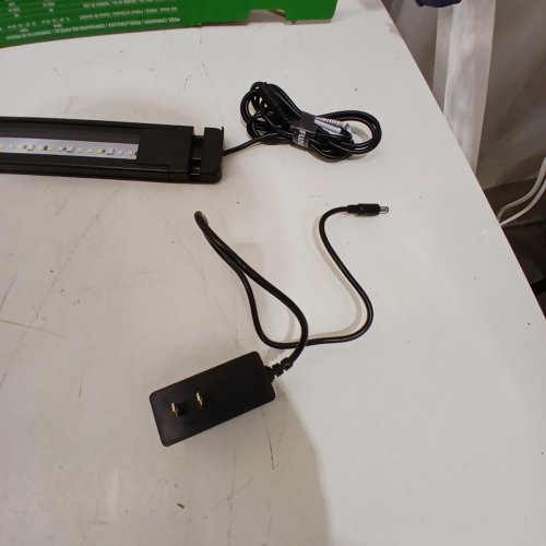 FLUVAL AQUARIUM PLANT 4.0 FULL SPECTRUM LED LIGHT 32W - 15" TO 24" - 7500K (MODEL: 16865) image 4
