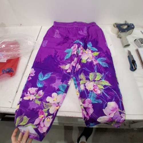 WOMAN'S WIDE LEG HIGH WAISTED CAPRIS - LARGE - PURPLE image 3