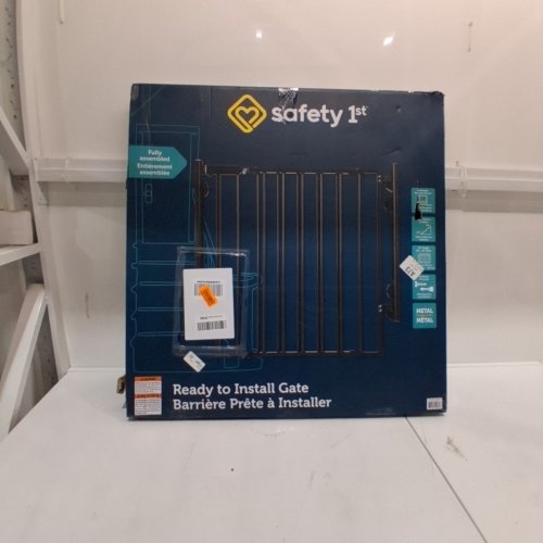 SAFETY 1ST READY TO INSTALL WIDE FULLY-ASSEMBLED BABY GATE - 29" TO 42" X 30" - BLACK (MODEL: GA110CBLKF2) image 4