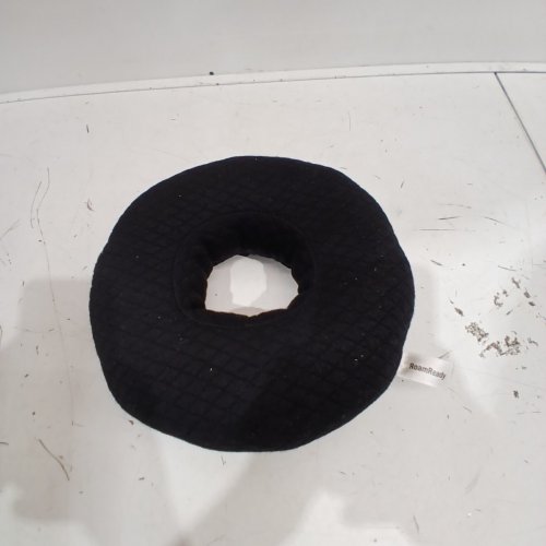 ROAMREADY EAR PIERCING HOLE PILLOW - BLACK image 2