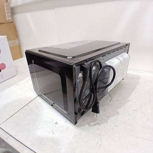 CHEFMAN COUNTERTOP MICROWAVE OVEN - 0.7 CU.FT. - BLACK (MODEL: RJ55-7-V2-CA) image 5