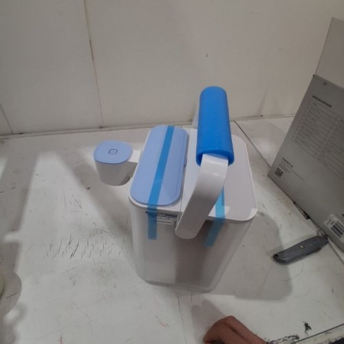 FRIZZLIFE PORTABLE ELECTRIC WATER FILTER PITCHER - 18 CUP, 8W, 5 V/2A - WHITE AND BLUE (MODEL: MD40) image 3