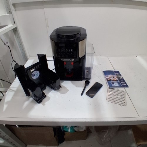 DELONGHI TRUEBREW HOT OR ICED SINGLE SERVE COFFEE MAKER WITH BUILT-IN GRINDER - BLACK/STAINLESS STEEL (MODEL: CAM51025MB) image 4